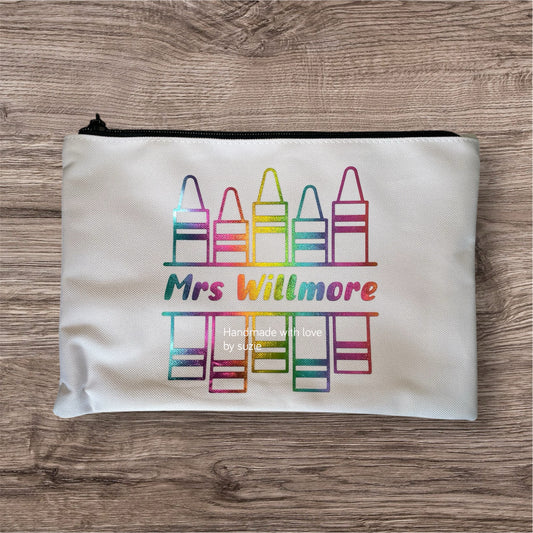 Pencil case crayon design
