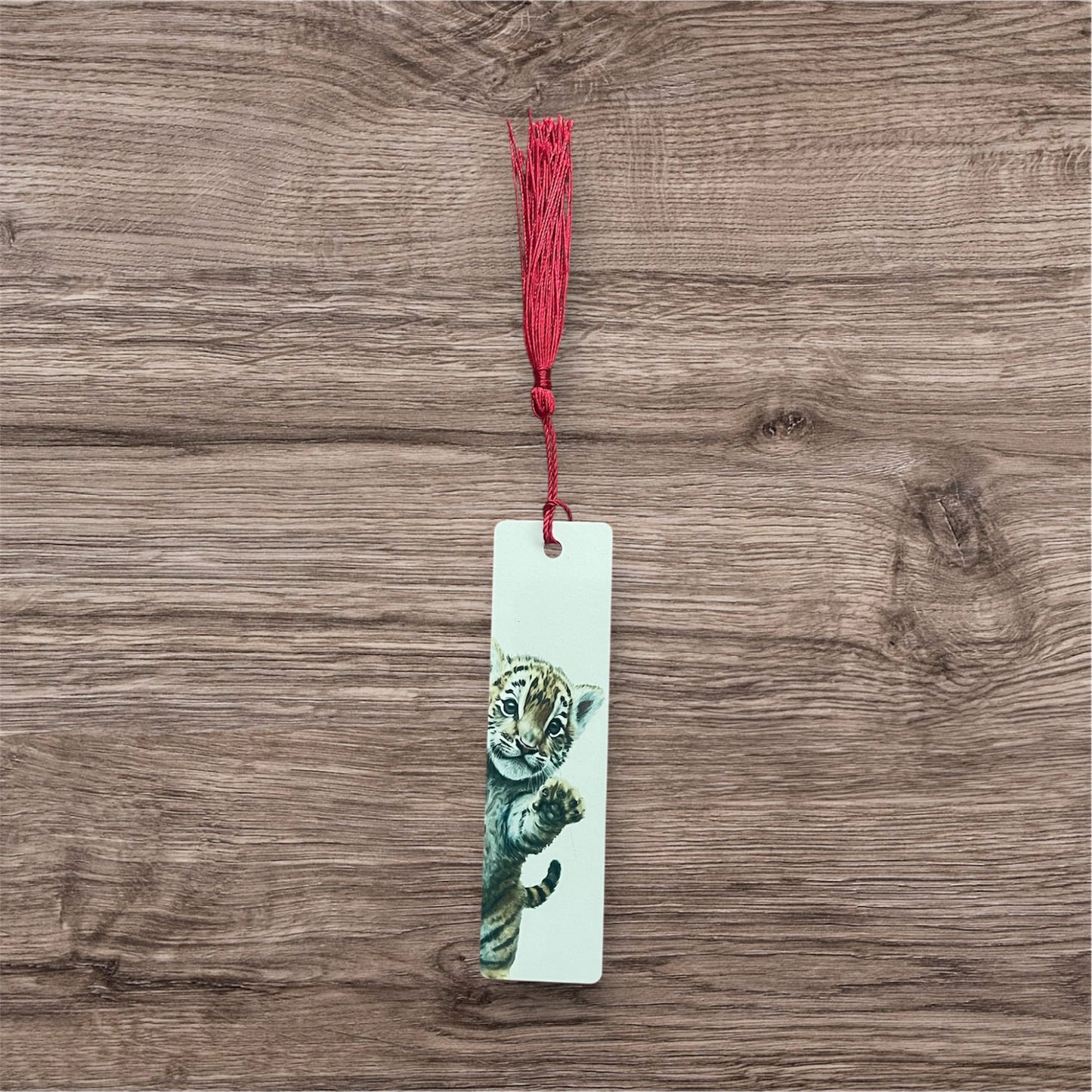 Mini aluminium bookmark tiger