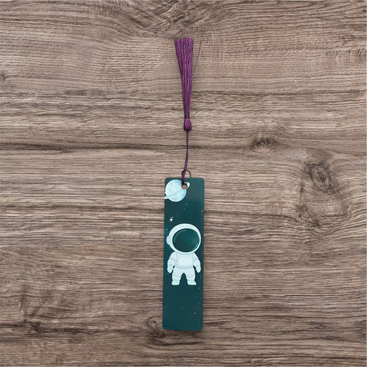 Mini aluminium bookmark purple astronaut